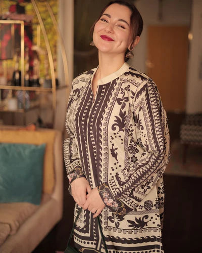 Hania Amir Digital Print